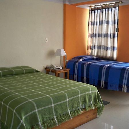 Las Garzas Alojamiento Hotel Ibarra Bagian luar foto