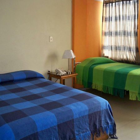 Las Garzas Alojamiento Hotel Ibarra Bagian luar foto