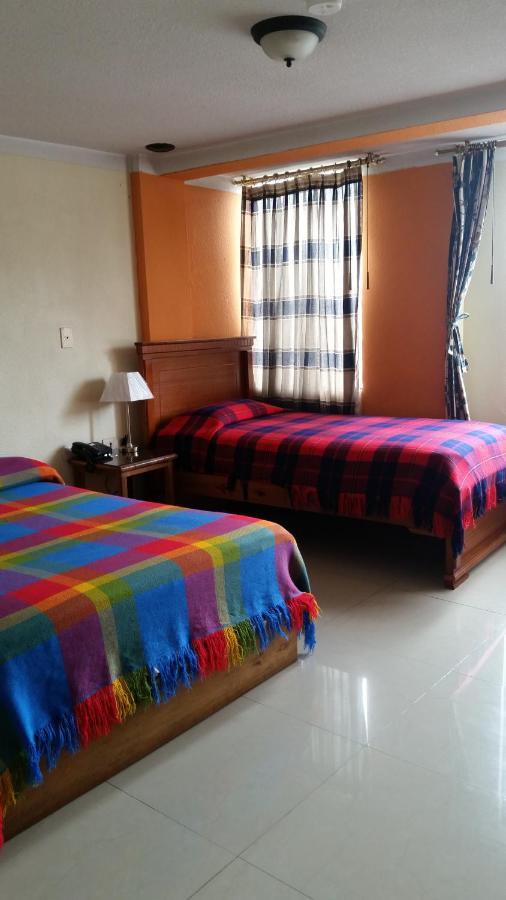 Las Garzas Alojamiento Hotel Ibarra Bagian luar foto