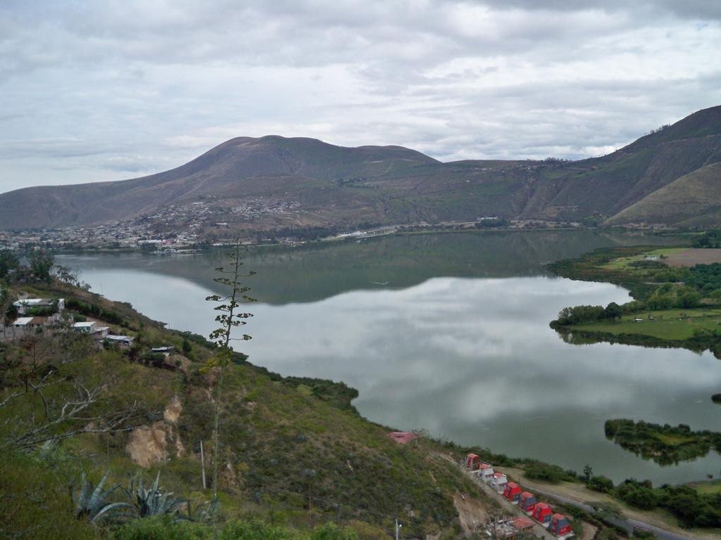 Las Garzas Alojamiento Hotel Ibarra Bagian luar foto
